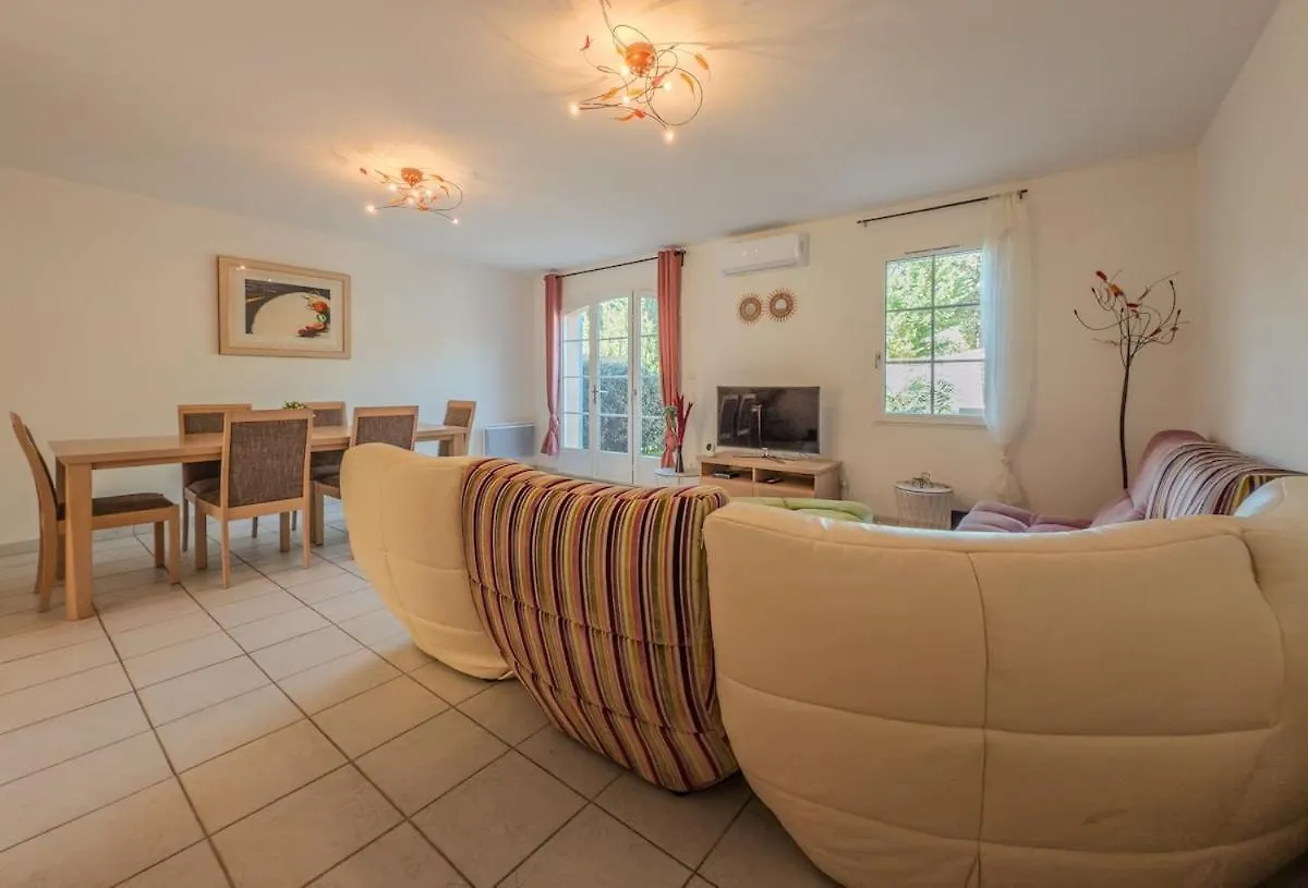 Nouveaute, Maison Avec Piscine Collobrières